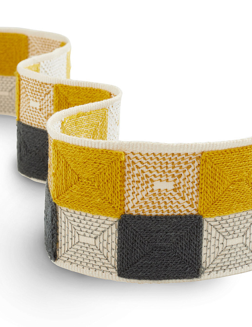 Тесьма James Hare Hatchett Braid 9008/01