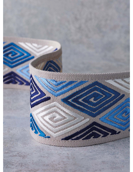 Тесьма Osborne & Little Savoy Braids T800/02