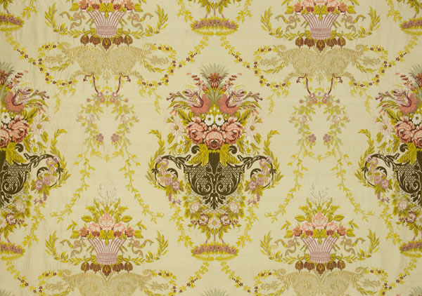 Ткань Designers Guild Savigny silks FQ024/01