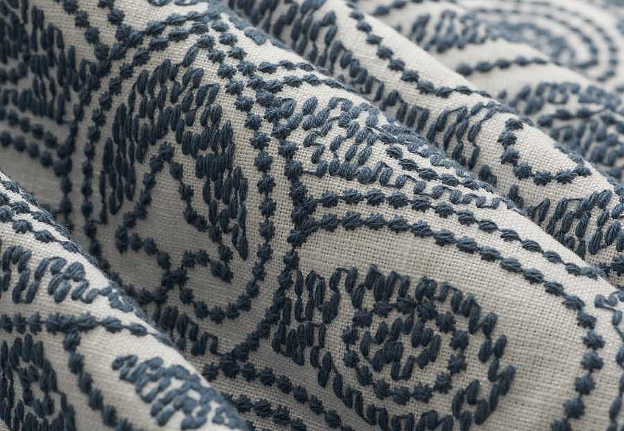 Ткань Fabricut French General Vignettes Indigo LaMoreaux/Bleu