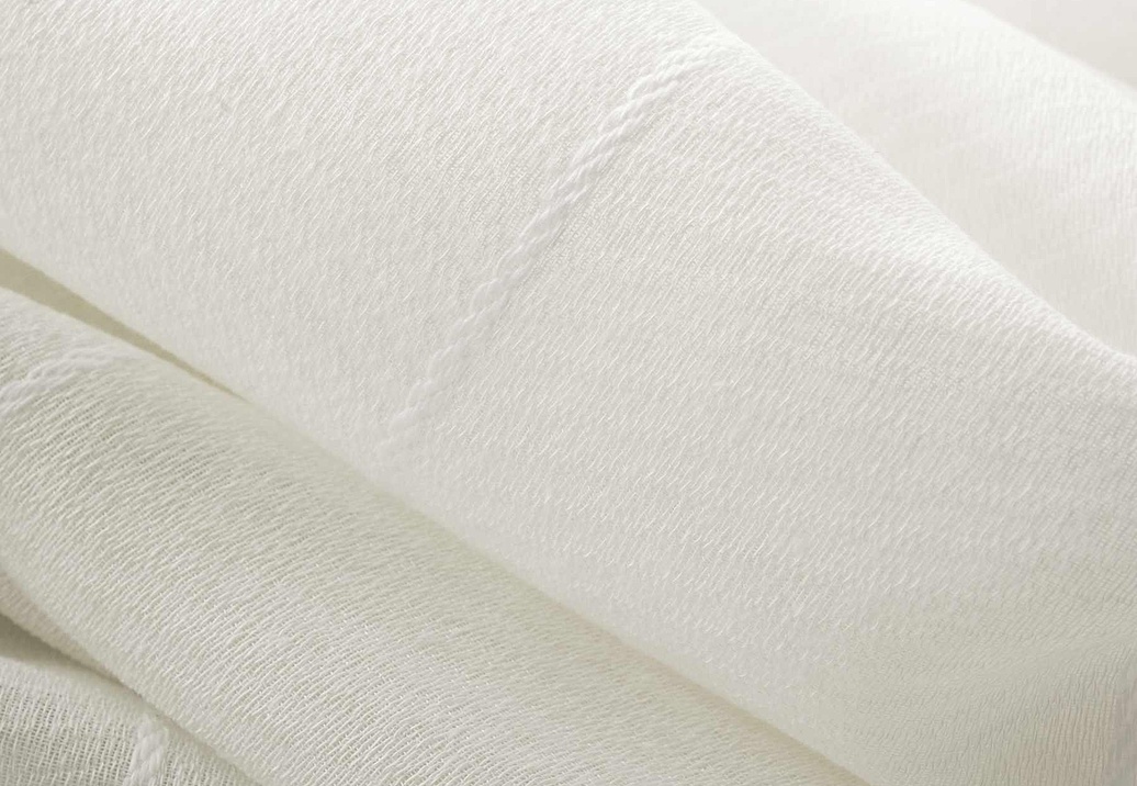 Ткань Fabricut Wide Natural Sheers Textural Breeze Pearl Bayamo/Crystal