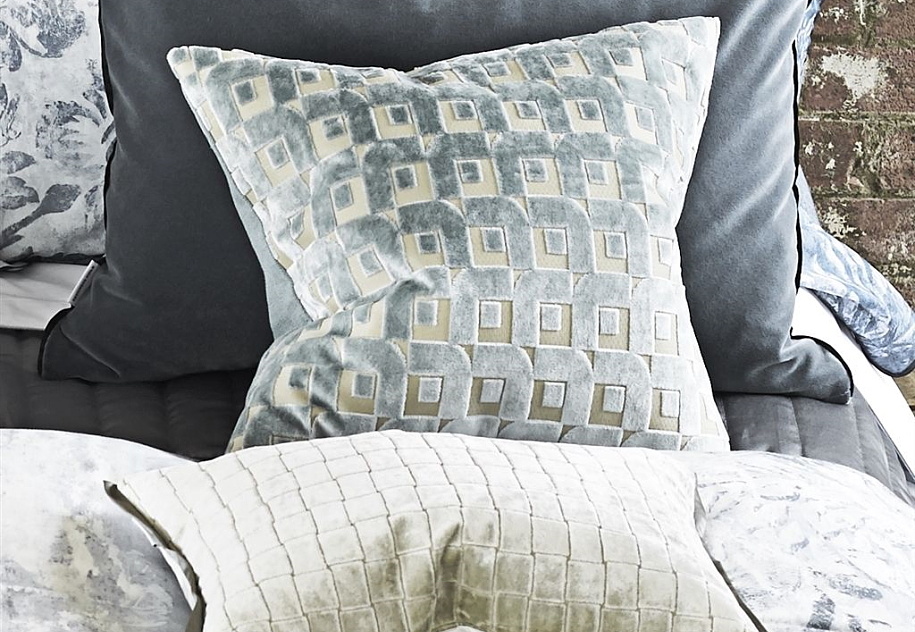 Ткань Designers Guild Pugin FDG2341/02