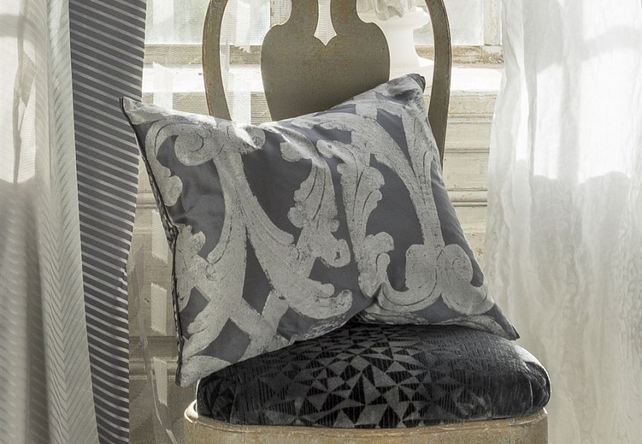 Ткань Designers Guild Pugin FDG2345/01
