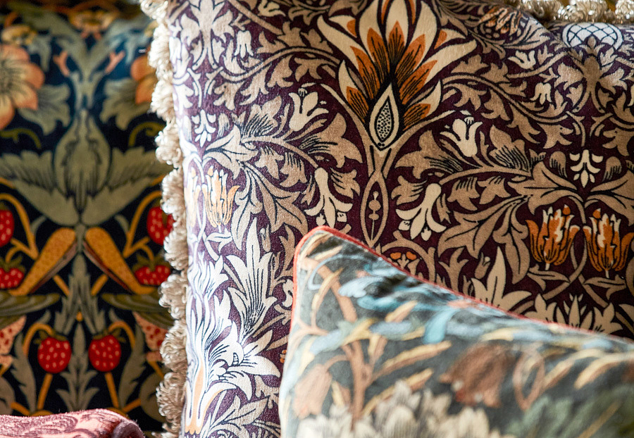 Ткань Morris & Co Rouen Velvets 236936