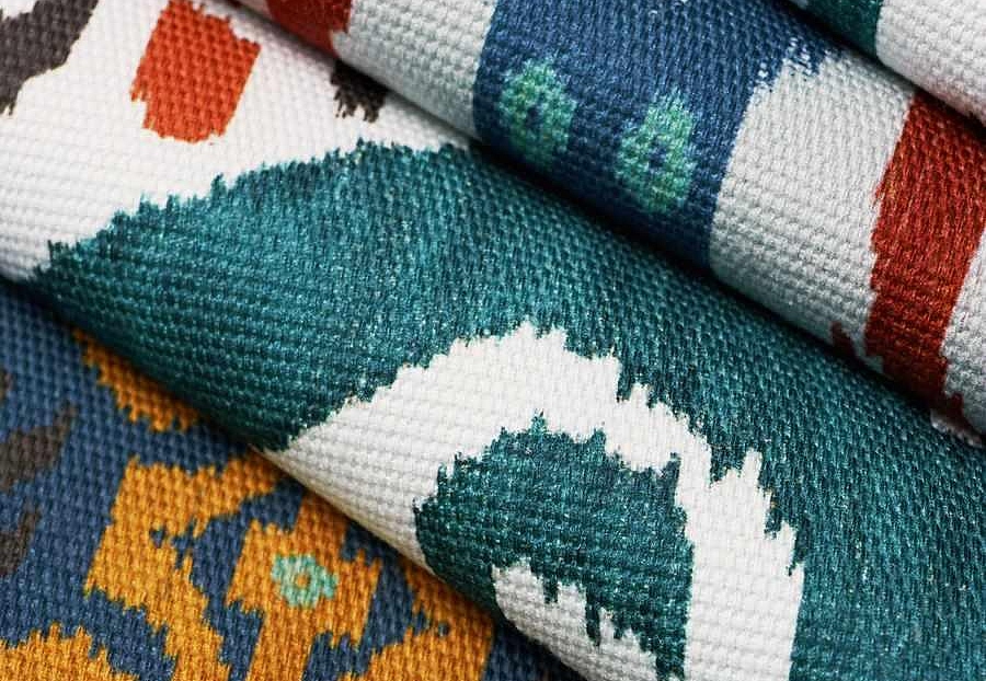 Ткань Fabricut Iris Apfel IndonesianIkat/TealSpice