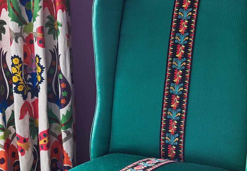 Ткань Fabricut Iris Apfel MuseSatin/Emerald