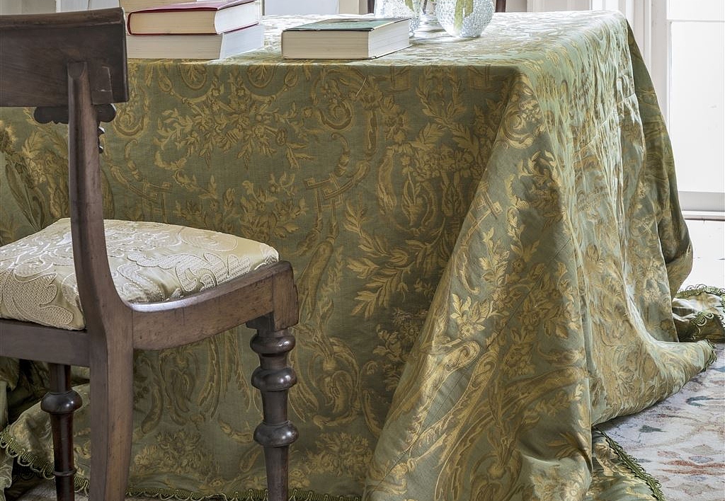 Ткань The Royal Collection Connaught FRC1001/02