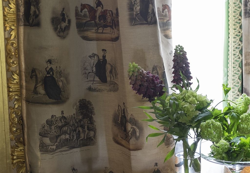 Ткань The Royal Collection Buckingham FRC2407/01