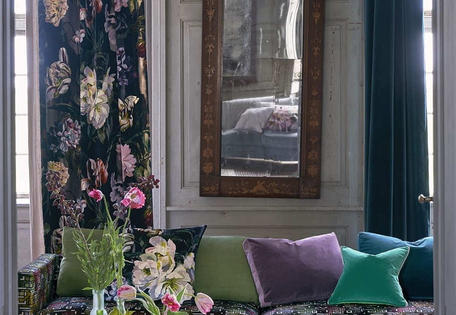 Ткань Designers Guild Tulipa Stellata FDG2760/01