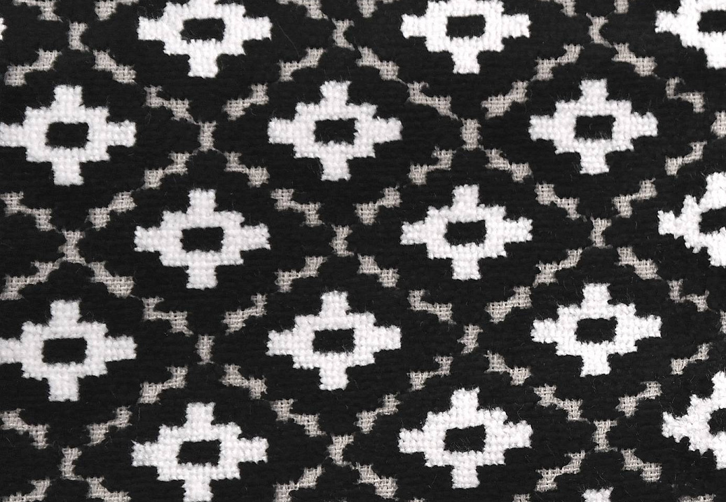Ткань Clarke & Clarke Black + White F0942/01