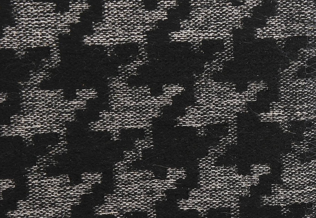 Ткань Clarke & Clarke Black + White F0900/01