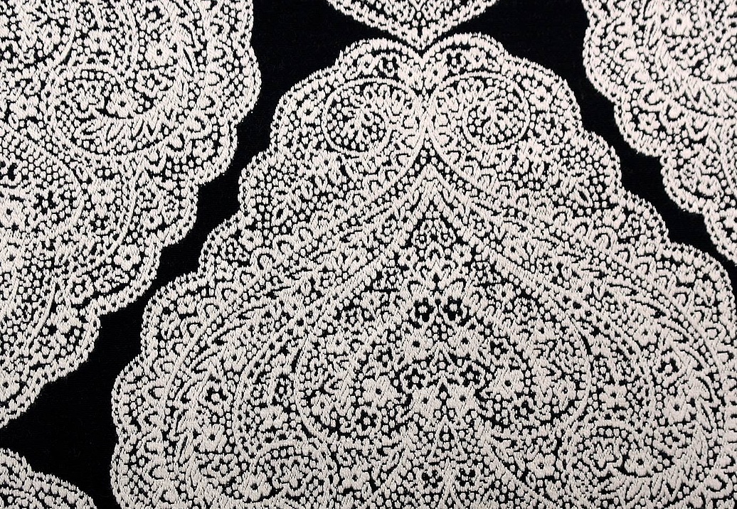 Ткань Clarke & Clarke Black + White F0910/01