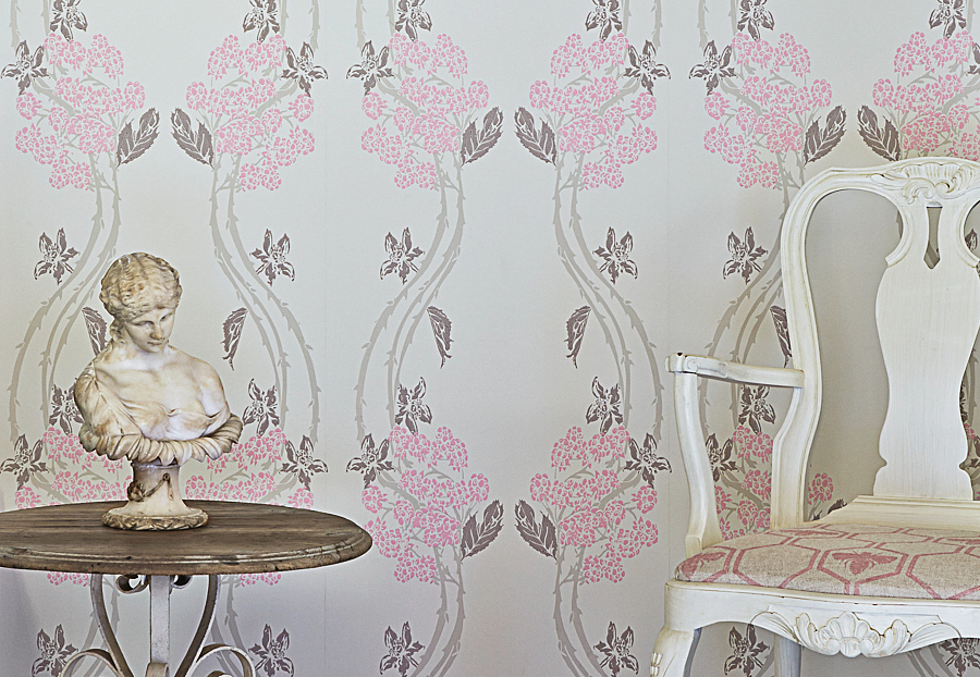 Обои Barneby Gates Book vol.3 BG1100202/Autumn Berry/Vintage Pink