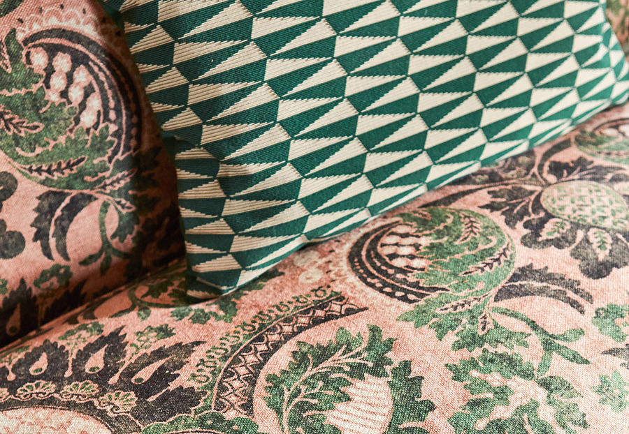 Ткань Zoffany Damask 322691