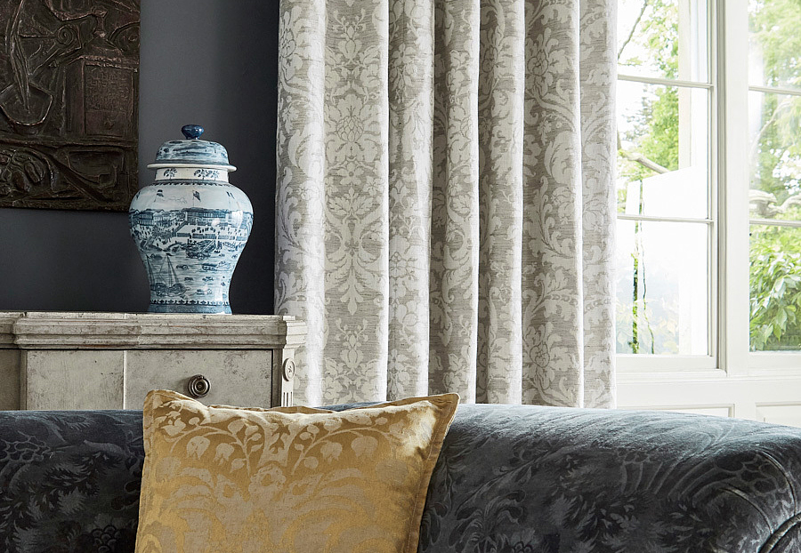 Ткань Zoffany Damask 333102