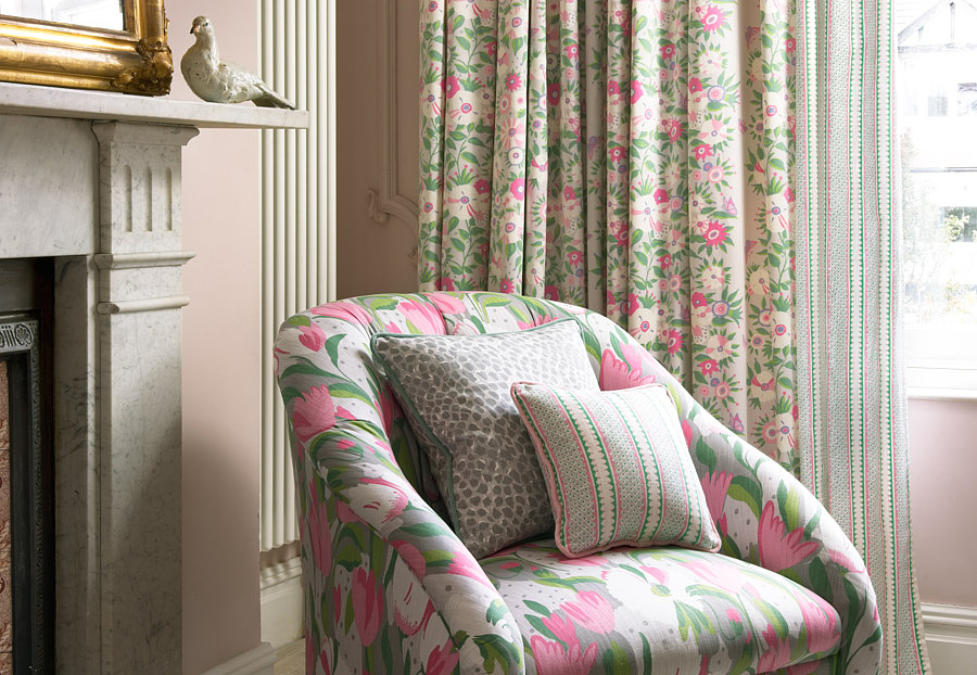 Ткань Blendworth Bazaar Tulip Reign/Tatiana