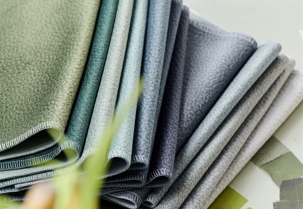 Ткань Designers Guild Mezzola Luxe FDG3159/29