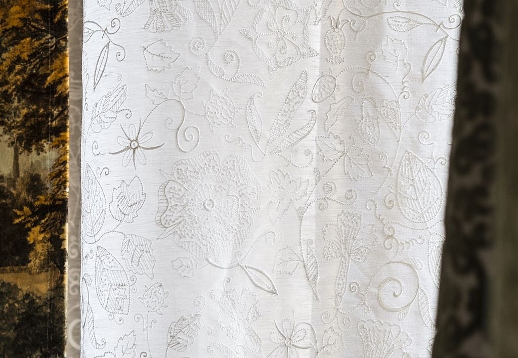 Ткань The Royal Collection Buckingham FRC2410/01