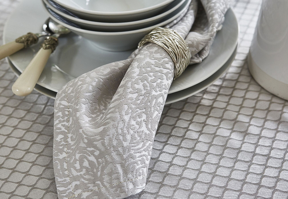 Ткань Prestigious Textiles Gatsby 3832/909