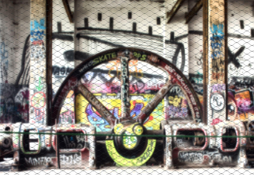 Панно и фотообои Mr Perswall Street Art P200901-8
