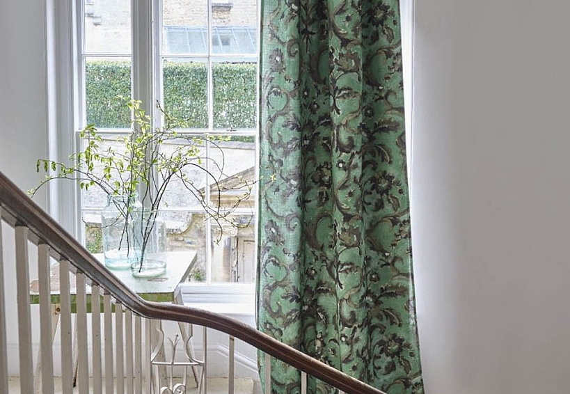 Ткань Designers Guild Tapestry Flower FDG3053/02