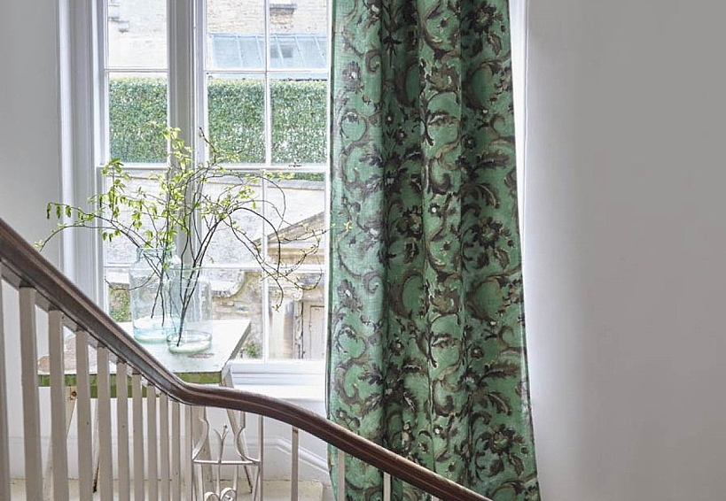 Ткань Designers Guild Tapestry Flower FDG3053/02