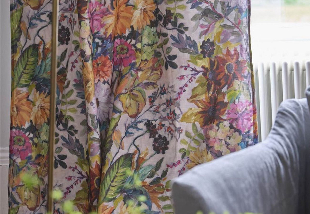 Ткань Designers Guild Tapestry Flower FDG3054/01