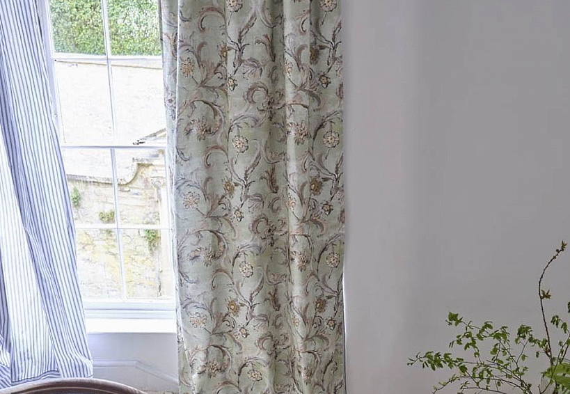 Ткань Designers Guild Tapestry Flower FDG3055/03