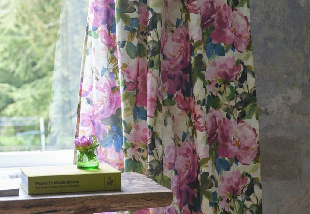 Ткань Designers Guild Tapestry Flower FDG3056/01