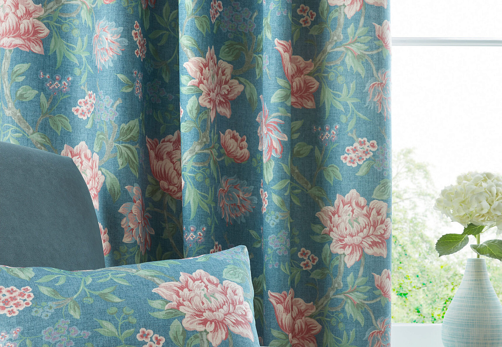 Ткань Laura Ashley Signature Coll.1 TapestryFloral/DuskySeaspray