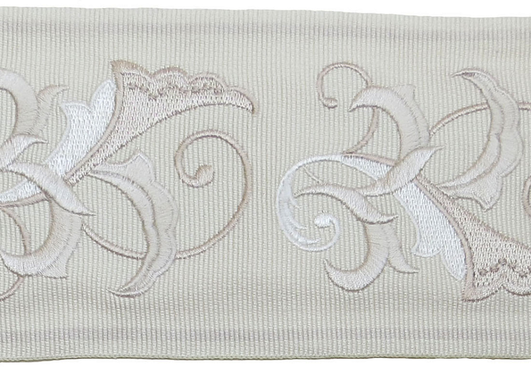 Тесьма Arttrimming VI Chantilly 55140-02