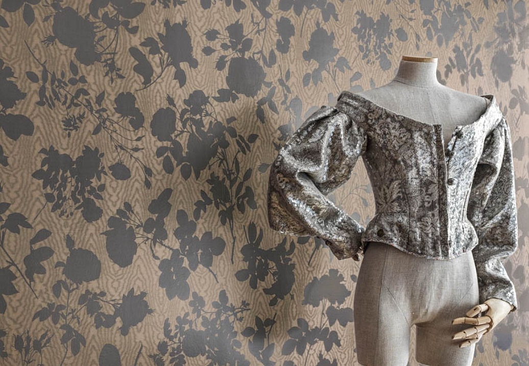 Обои Cole & Son Vivienne Westwood 130/3008