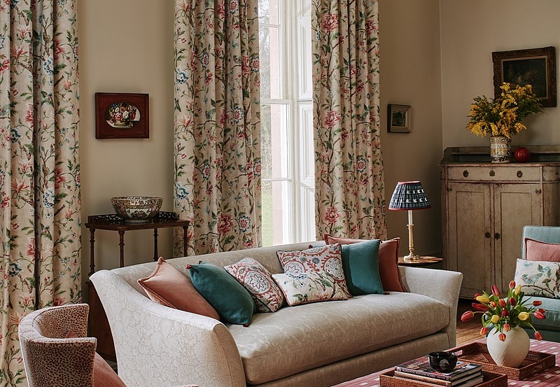 Ткань Colefax and Fowler Colour Library Red O3051/04