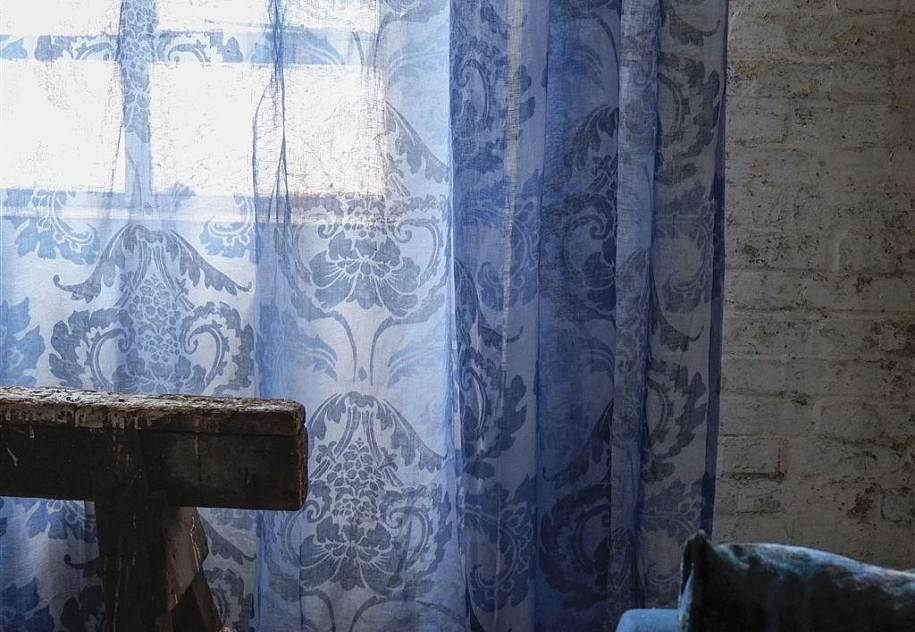 Ткань Designers Guild Astrakhan F2043/03