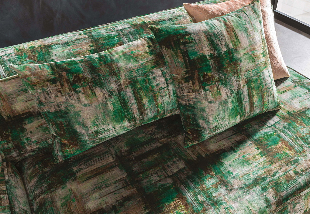 Ткань Osborne & Little Ariadne Velvets F7290-02