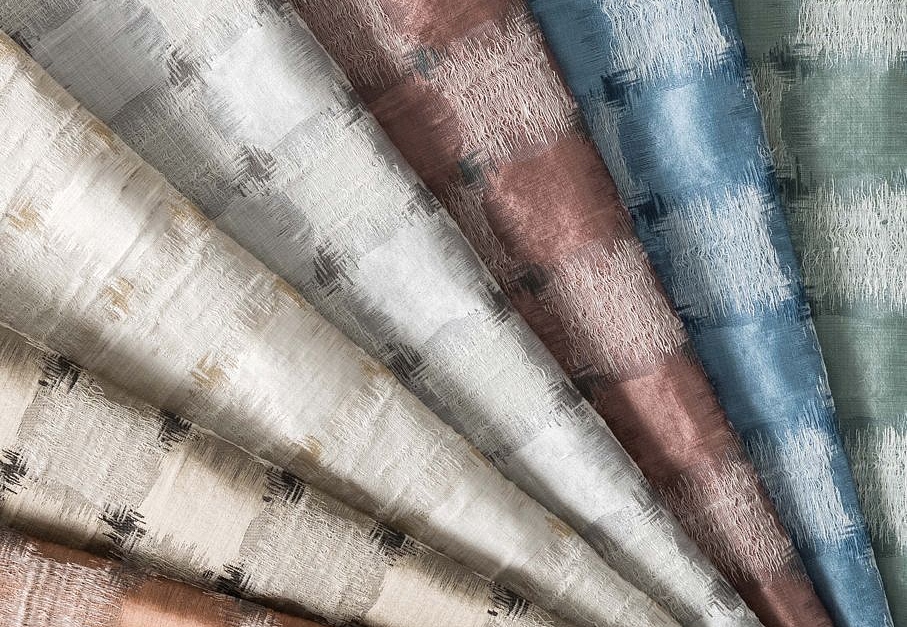 Ткань Osborne & Little Intermezzo Silks F7300-04
