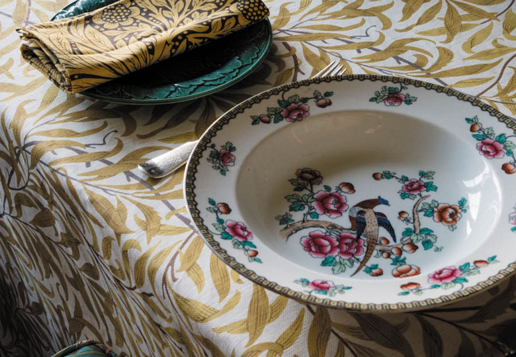 Ткань Morris & Co The Cornubia Collection 226979