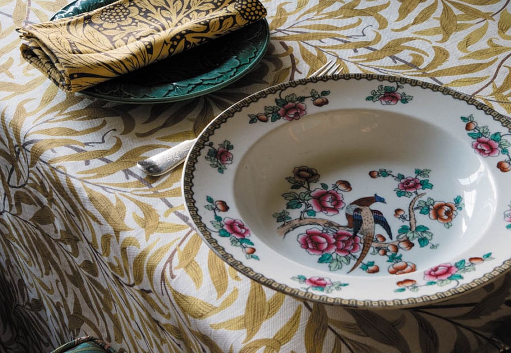 Ткань Morris & Co The Cornubia Collection 226979