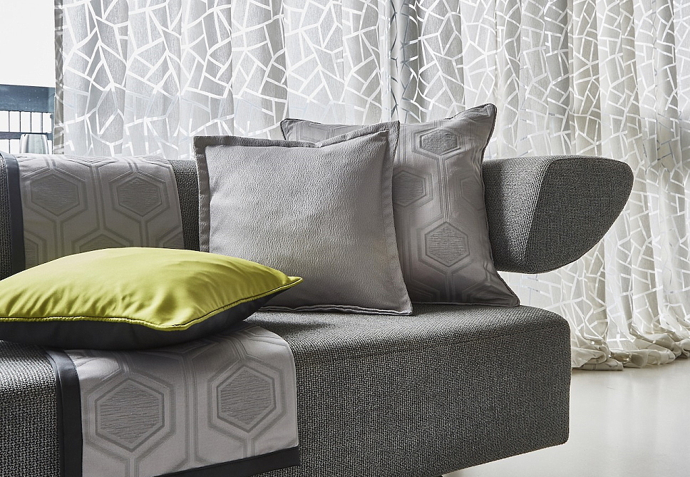 Ткань Prestigious Textiles Icon 3855/908