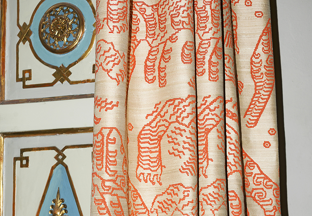 Ткань Dedar Tiger Silk T18026/003