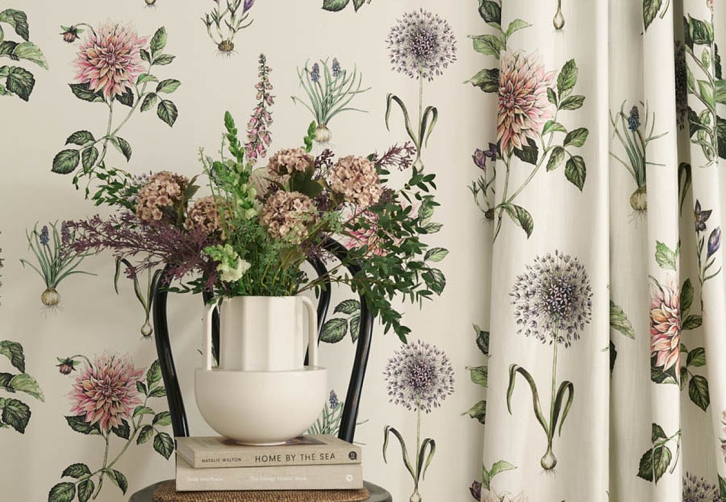 Обои Clarke & Clarke Secret Garden W0197/05