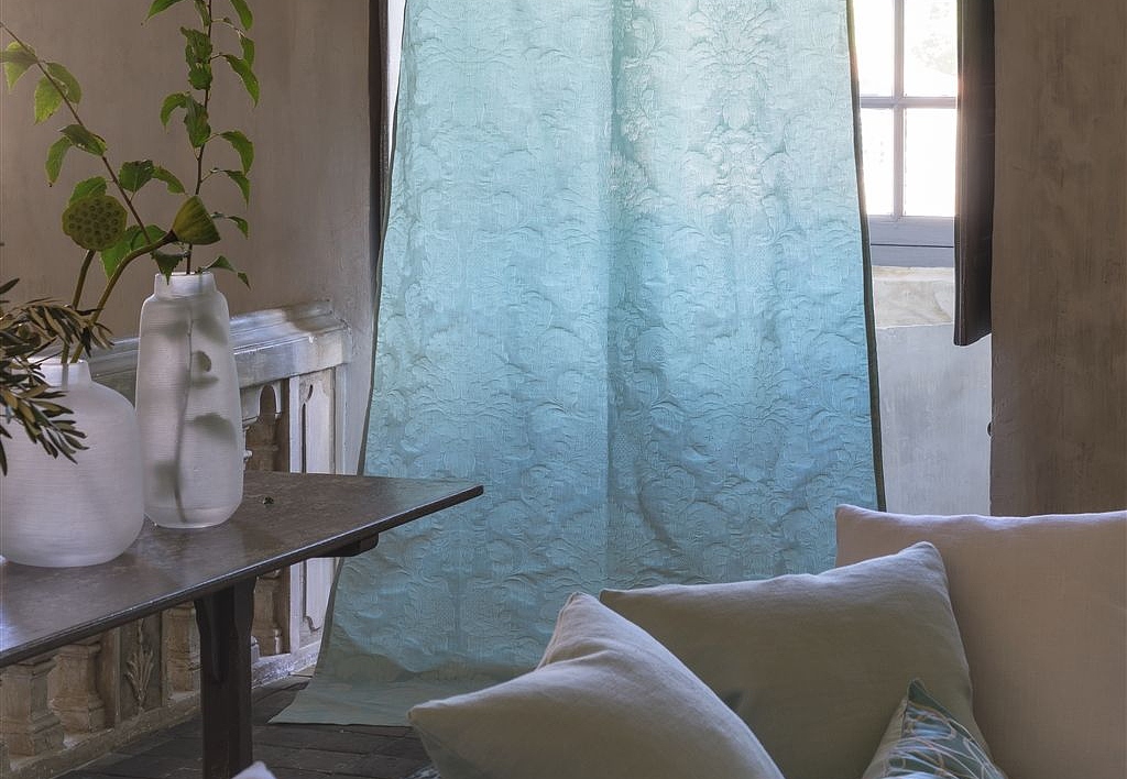 Ткань Designers Guild Tulleries Damask FDG2452/02