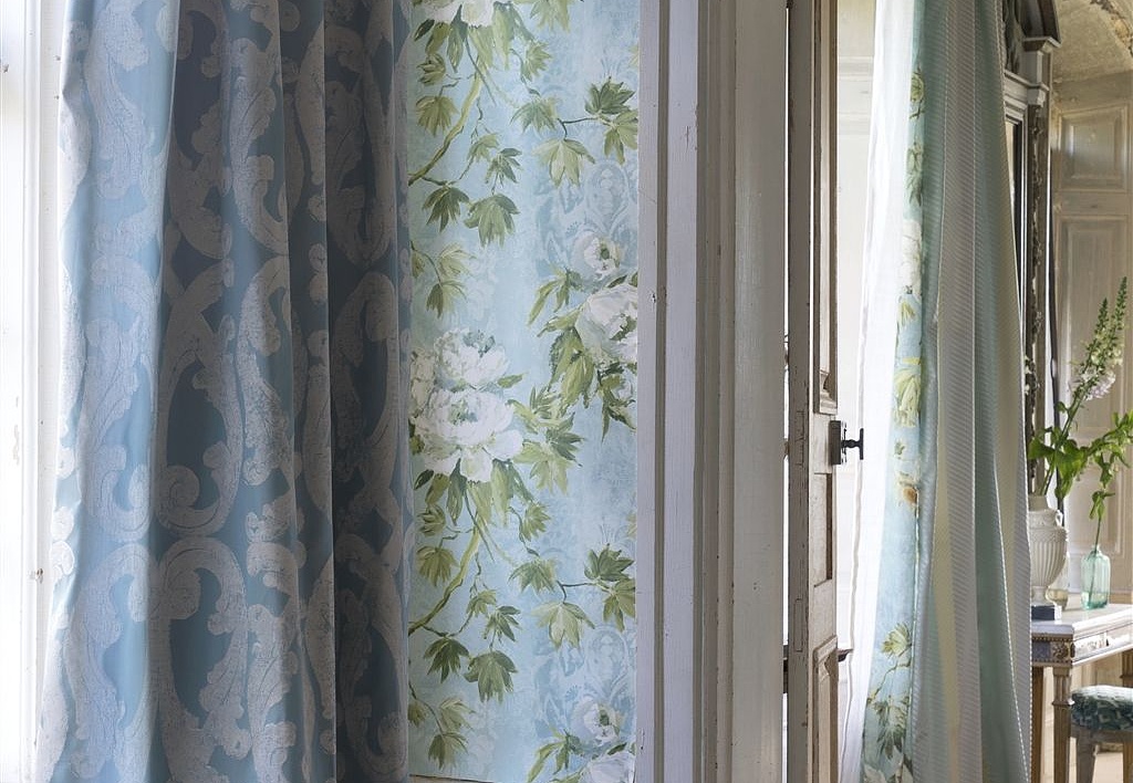 Обои Designers Guild Edit Florals PDG673-02