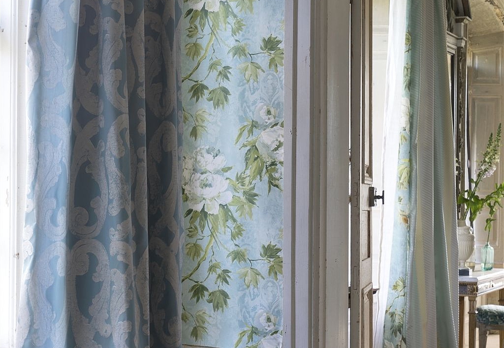 Обои Designers Guild Edit Florals PDG673-02