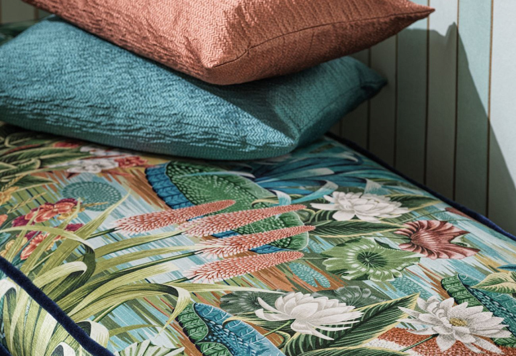 Ткань Osborne & Little Foulard Silk F7750-03