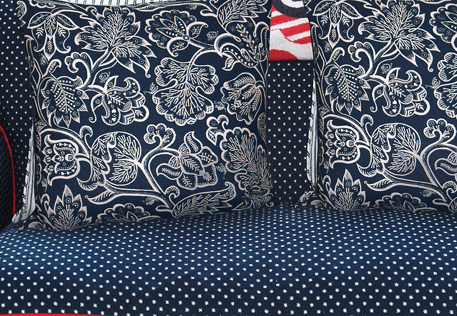 Ткань Blendworth Celia Birtwell Jacobean/Mystic Navy