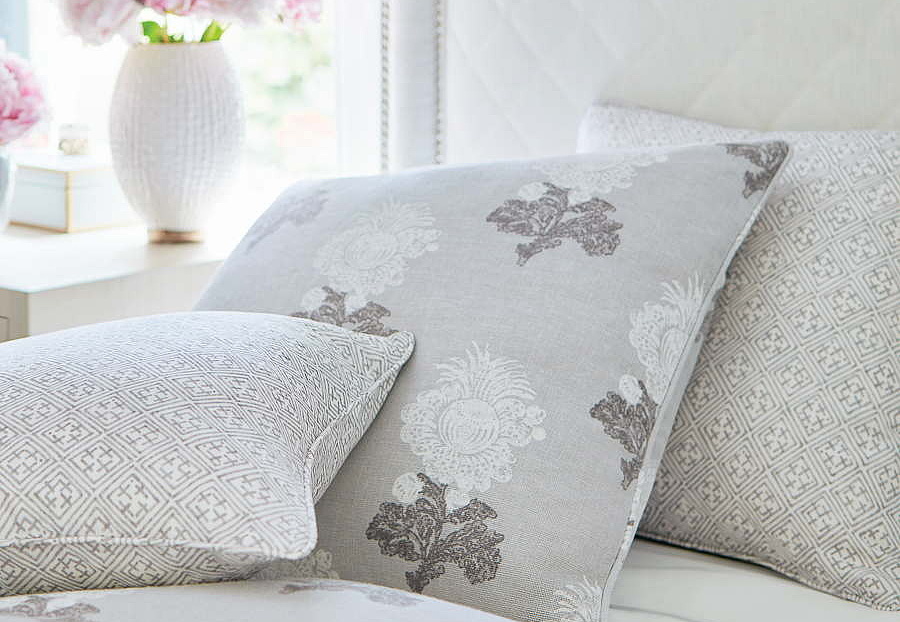 Ткань Thibaut Chestnut Hill F972605
