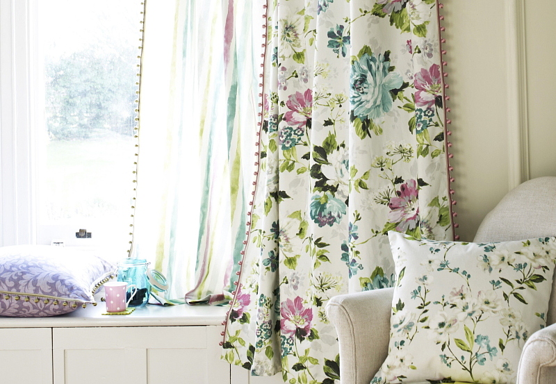 Ткань Prestigious Textiles Italian Garden 5796/989