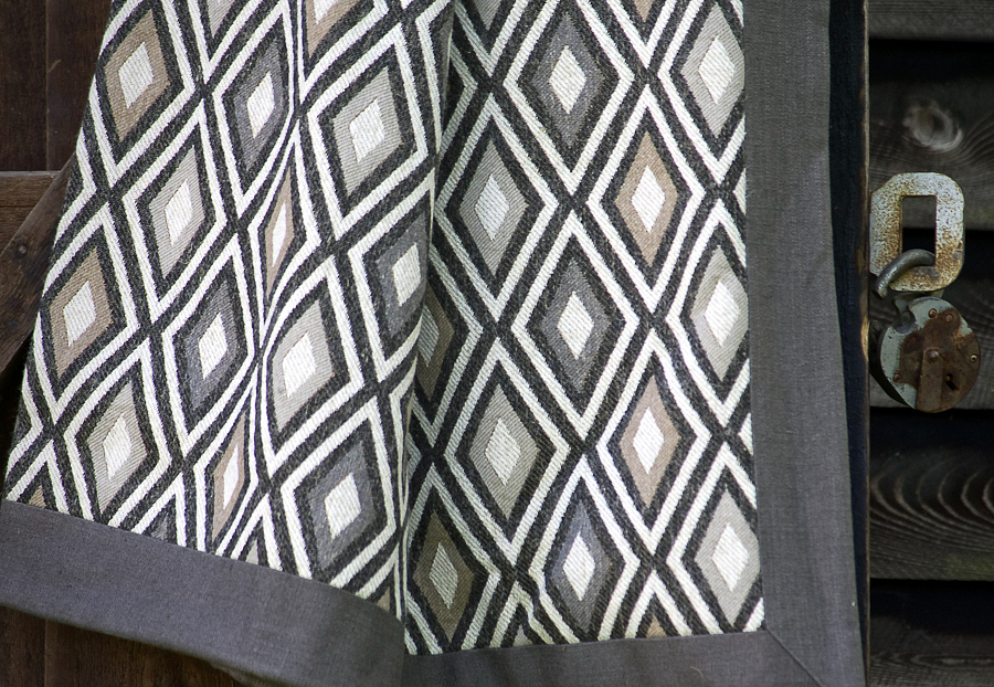 Ткань Clarke & Clarke Navajo F0808/04