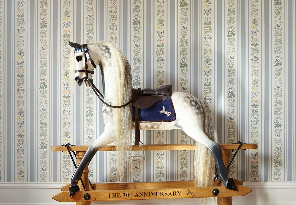 Панно и фотообои House Of Hackney London 1 Voysey's Garden/Off White/Ether Stripe